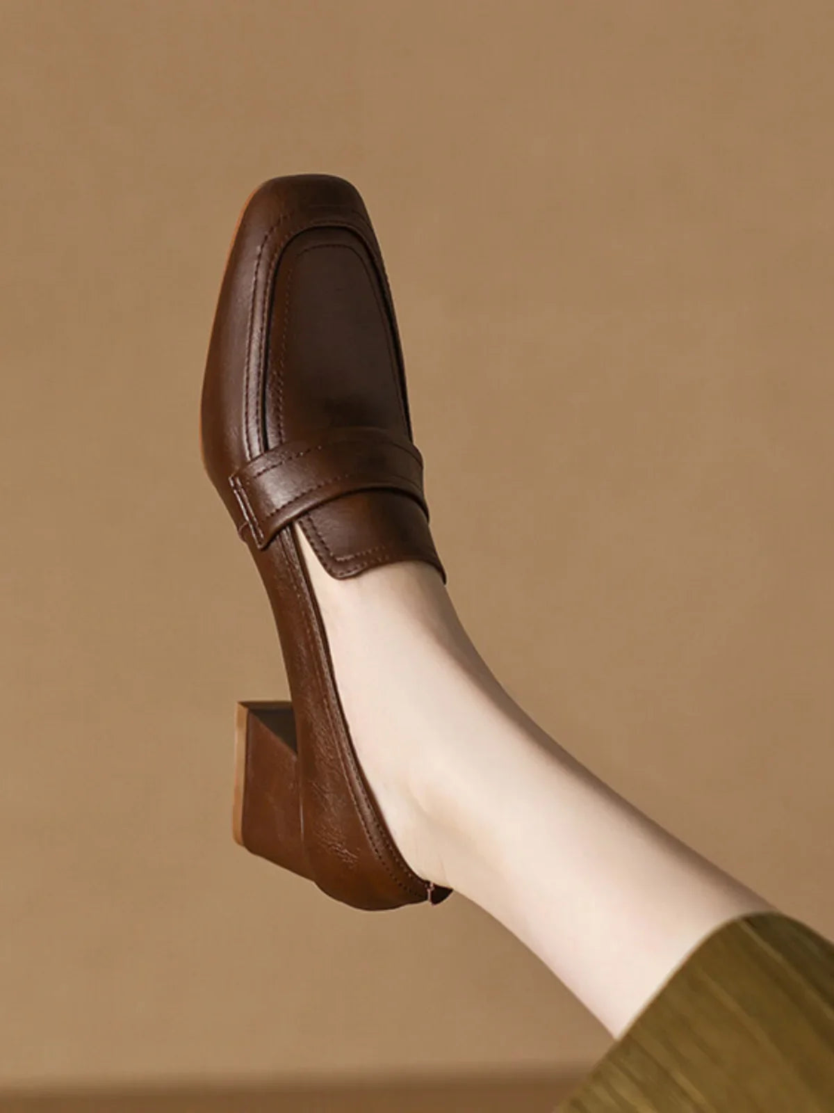 Mid Heel Retro Loafers