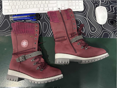 Erica Waterproof Knee-High Snow Boots - Your guarantee against slips